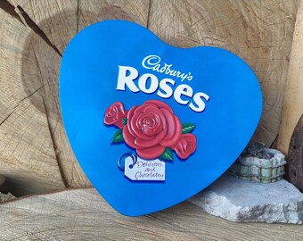 Vintage Cadbury&#39;s Roses heart shaped tin