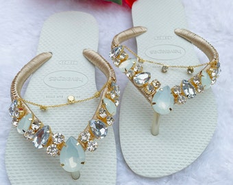 White rhinestones crystals in Slim flip flops