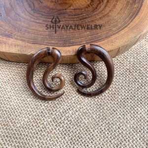 Hand Carved Wood Earring, Wood Fake Gauge, Handmade Sono Wood Tamaind Wood or Saba Wood, Split Gauge, Stud Jewelry