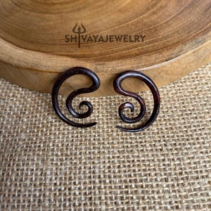 4g 6g 8g Tribal Gauge Earrings, Wood Spiral, Wood Post Earrings, Handcarved Earrings, Handmade Jewelry, Wooden Accessories, Sono Wood