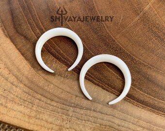 4g 6g 8g Simple Bone Gauge Earrings, Bone Gauge, Bone Post Earrings, Handcarved Earrings, Handmade Jewelry, Bone Accessories