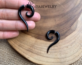 Tribal Fake Gauge Ohrringe, Horn Gauge Ohrringe, Handgeschnitzte Ohrringe, Schmuck aus Horn, Fake Bone Piercing, Horn Zubehör