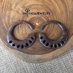 4g 6g 8g Tear Drop Gauge Earrings, Wood Gauges, Handmade Earrings, Sono Wood Earrings, Saba Wood Gauge, Tamarind Wood Earrings