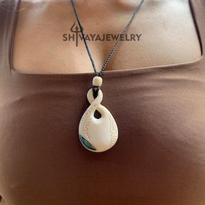Hand Carved Maori Necklace, Handmade Nature Bone Pendant, Bone Carving, Gift, Tribal Design, Art