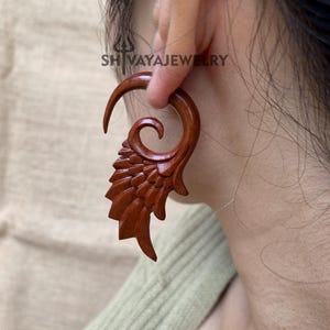 Feather Wood Fake Gauge Earrings, Fake Spiral, Spiral Gauge, Handmade Horn Jewelry, Hand Carved Earrings, Wood Accessories, Wood Piercing