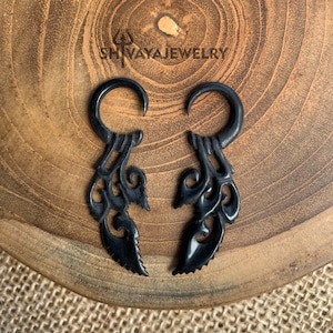 3mm ( 8g ) Tribal Horn Gauge Earrings, Handmade Horn Jewelry, Hand Carved Earrings, Horn Accessories.