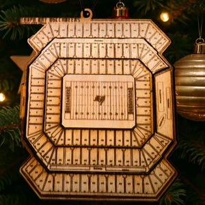 Stadion Raymonda Jamesa – ozdoba świąteczna na stadionie Tampa Bay Buccaneers