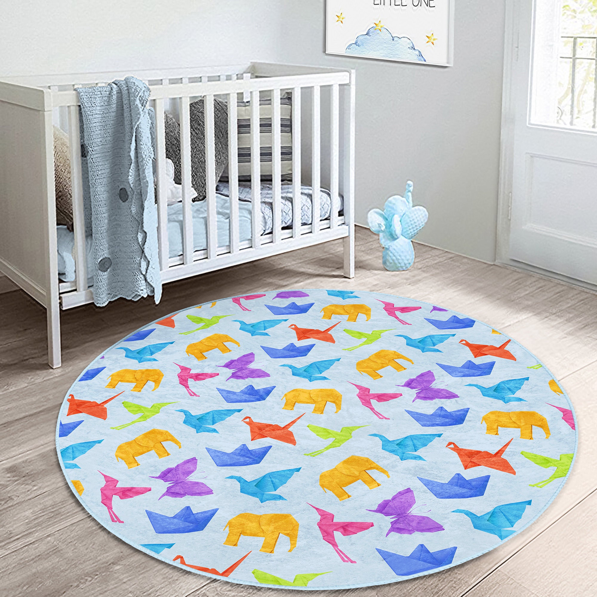 Discover Origami Round Floor Pad