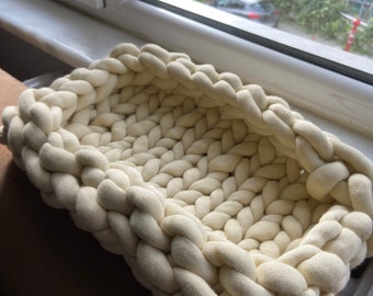 CAT WINDOW BED, cute cat bed, vegan cat bed for windowsill, cat bed, dog bed, chunky knit cat bed, katzenbett fensterbank, bed for pet