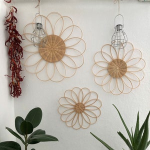 Rattan Daisy Flower, Fast Shipping, Wall Decor, Boho Decor, Nursery Wall Hanging