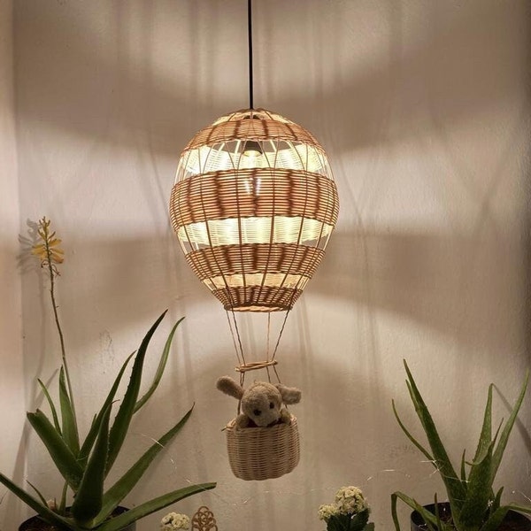 Grande montgolfière, suspension en rotin, lustre pour chambre d'enfant, décoration de chambre d'enfant, abat-jour en bambou, éclairage bohème, veilleuse