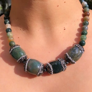 Chunky Necklace,Beaded Green Agate Necklace Gift For Women,Handmade Healing Crystal Necklace,Big Bold Rhinestone Statement Necklace