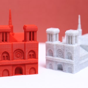3D Printed Mini Notre Dame de Paris Cathedral - Multiple Colors and Sizes!