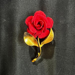 Red Rose Brooch Signed Cerrito, Red Satin Rose Polished Gold Tone, High  Relief Single Red Rose Flower Pin, Fashion Accessory for Mothers Day -   Denmark