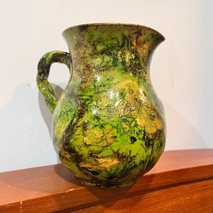 Zielony dzbanek z terakoty z recyklingu: KrystleKreated Italian Pottery