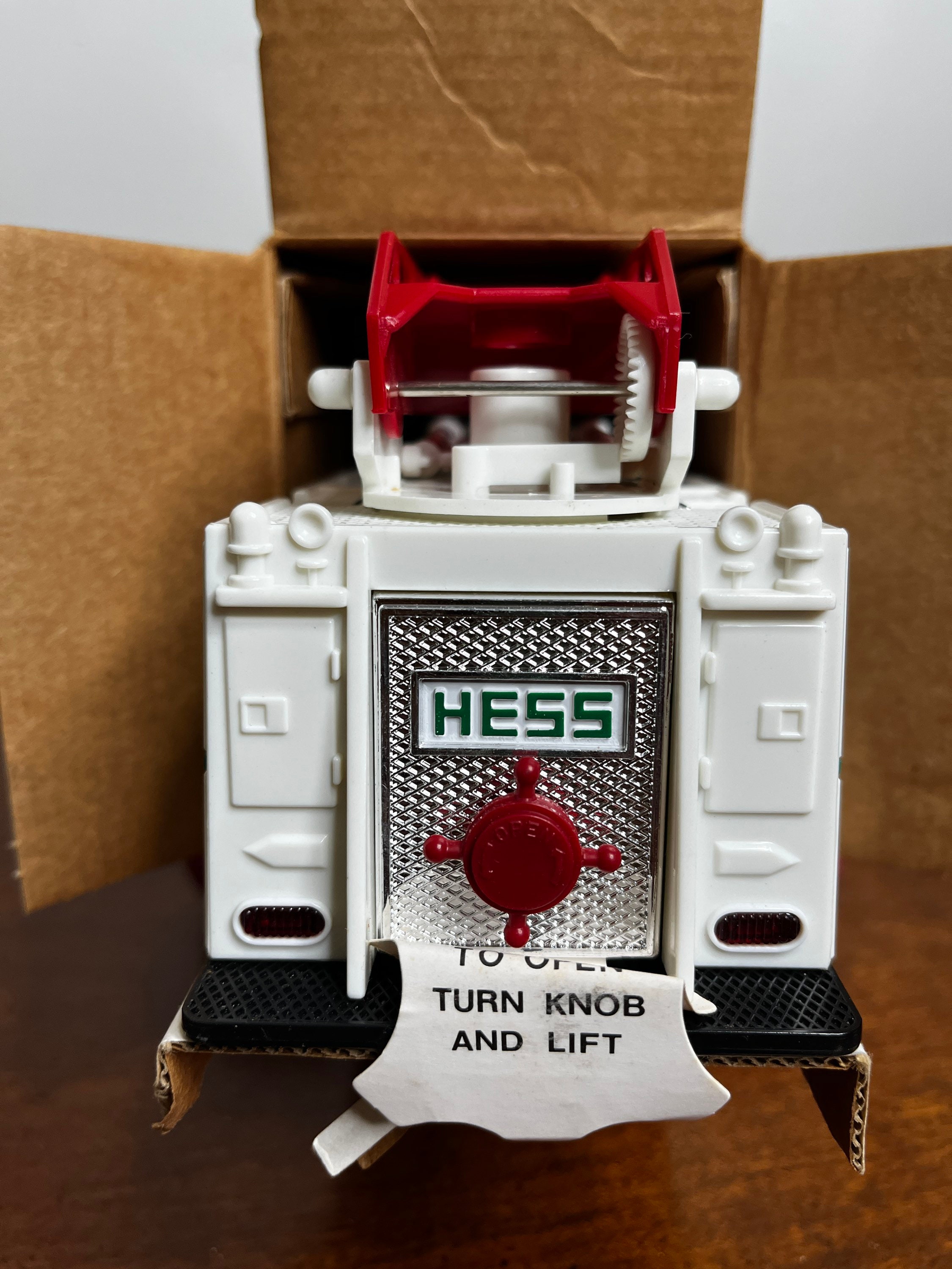 アンティークHESSおもちゃ消防車