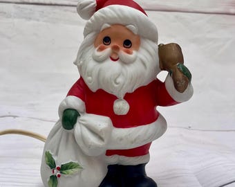 Hand-Painted Josef Santa Claus Ceramic Lamp: Illuminated Christmas Decor