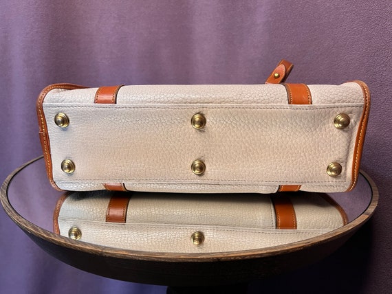 Dooney & Bourke Leather Pocketbook Color Bone Cla… - image 9