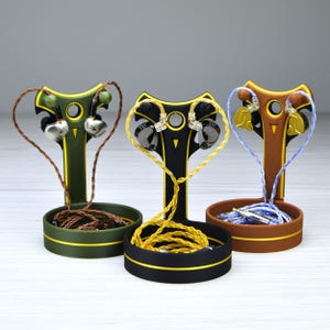 IEM Earphone Stand Version 2 – Display Stand for IEMs Without Ear Hooks (No Memory Wire)