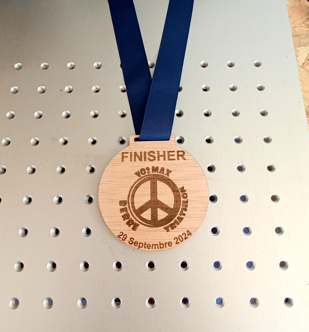 MEDAILLE / PENDENTIF CLUB MED OMNISPORTS