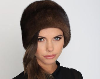 Cappello Aviatore In Pelliccia Di Volpe Finlandese &ndash; Zeno Furs &ndash; Viola &ndash; Fatto A Mano