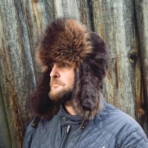 Chapéu de caçador masculino com pele de castor e marmota marrom