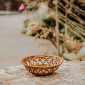 Irvins Tinware: Small Wall Basket with solid bottom and thin weave