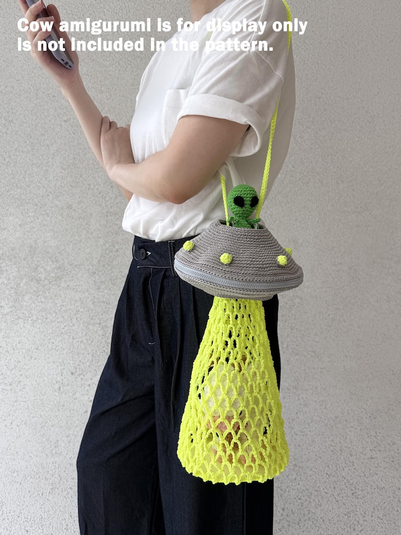 UFO Foldable Mesh Bag Crochet Pattern PDF | Reusable Crochet Tote,Hanging Pouch,Unique Alien Bag Pattern,Alien amigurumi charm,funny pattern image 1