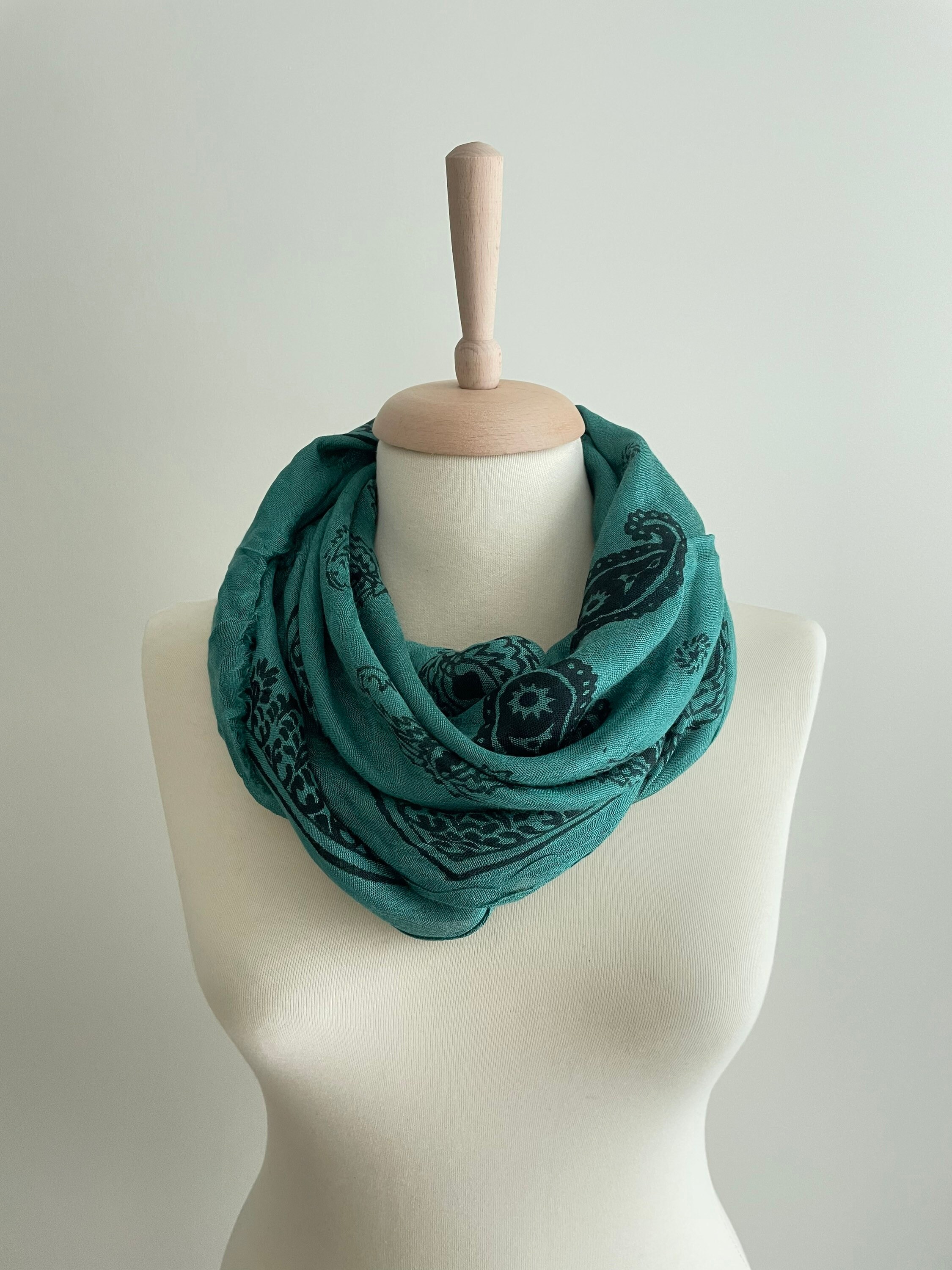 Green silk scarf - Handmade silk scarf - Woman Scarf, Women's Shawl - Bohemian ethnic head scarf - long Scarf - Wrap for Women - Neck Scarf