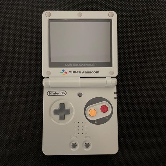 美品 ゲームボーイ アドバンス SP ファミコンカラー