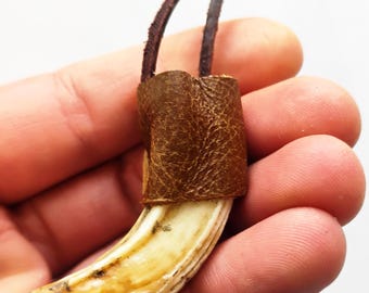 Amuleto fatto a mano, ciondolo in vero corno di cervo, collana in vero corno di cervo, ciondolo slavo, arte slava