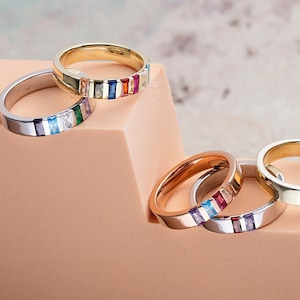 Baguette Birthstone Ring for Mom, Personalized Family Ring, Custom Gold Jewelry