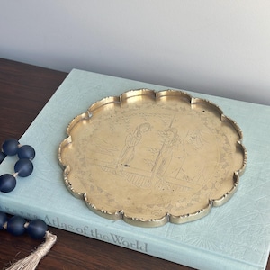 Vintage Brass Tray Scalloped Edges / Gold Tray / Beautiful Etched Chinese Scene / Boho Decor