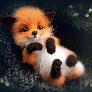 Fox needle felting kit, Baby fox,complete kit, adult or childrens craft, video tutorial and written instructions,7/8 cm approx size made.