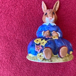 Daisie Bunnkykins "Spring Time" 1972 Royal Doulton