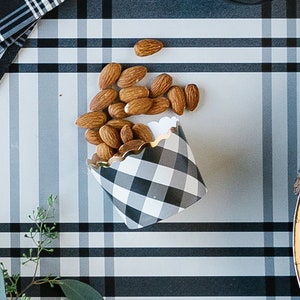 Black and White Gingham Baking Cups | Cupcake Liners | Paper Baking Cups | Snack Cups | Party Supplies | Shower | Baking Liners | Birthday