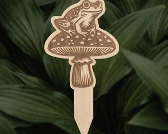 Frog Mushroom Houseplant Stake, Plant Lover Gift, Pot Sitter, Plant Sitter, Plant Pot Decor, Wood Plant Pick, Plant Gift, Stocking Stuffer
