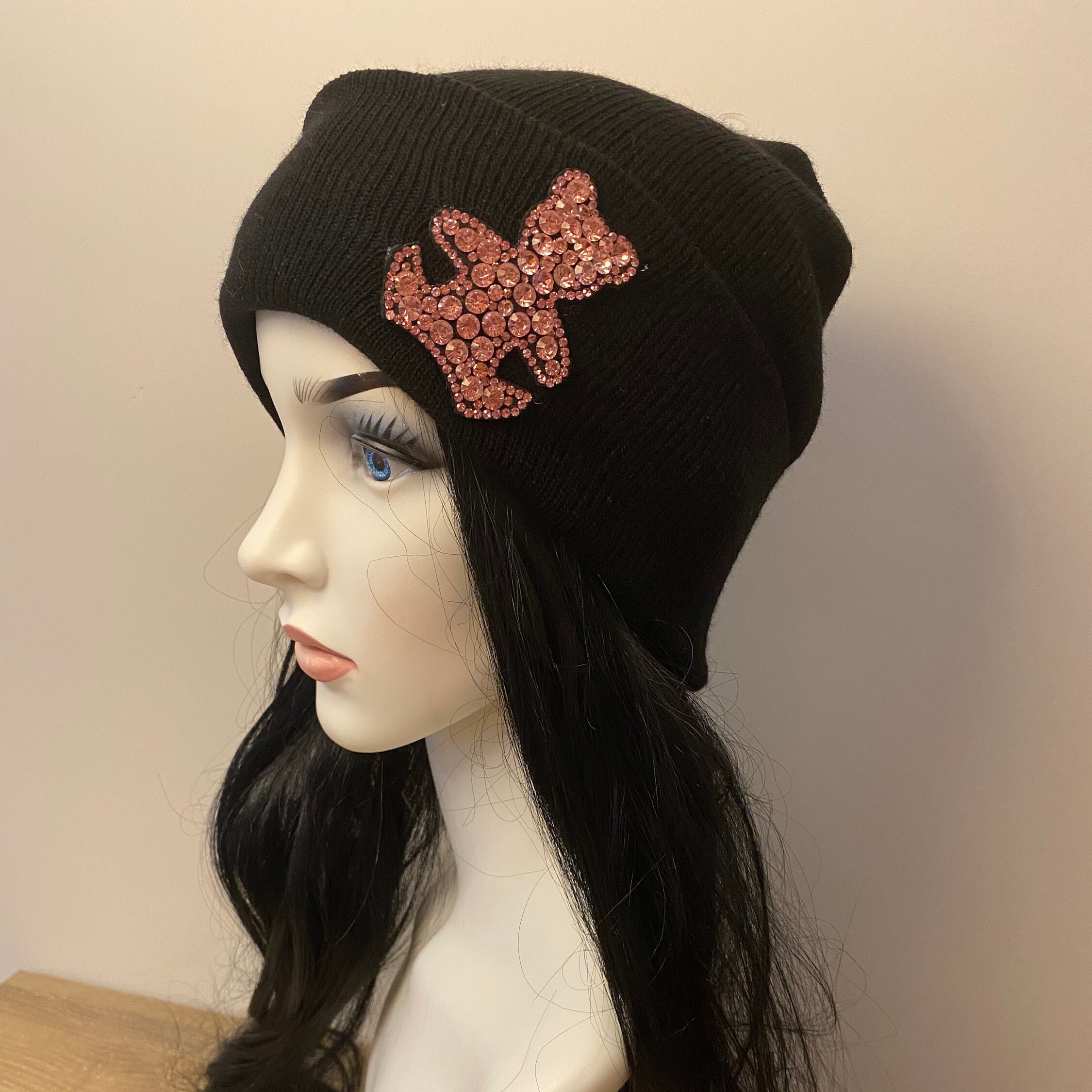 Black Beanie Hat With Bear Shaped Stone 