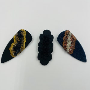 Clay Hair Barretts, Cute Hair Styles, Clay Hair Accessories, Unique Accessories, Black and Gold Hair Clips, Black Gothic Hair Clip