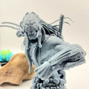 3D resin printed Predator from movie Prey. Fan art.