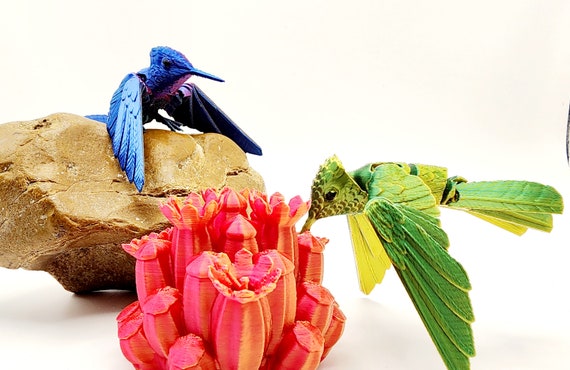3D Printed Humming Bird With a Floral Stand Articulated