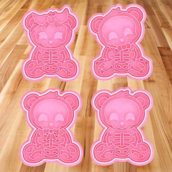Cute Halloween X-ray Skeleton Bear Cookie Cutter Stamp Fondant