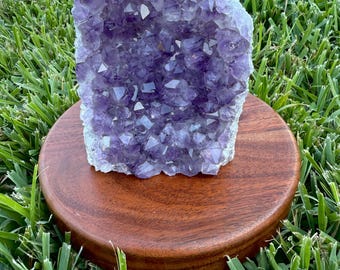 Cristal de Amatista con Declaración – Chakra Corona y Energía del Zodiaco
