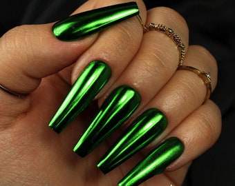 Unhas cromadas metálicas verdes | Unhas de Natal | Unhas cromadas | Unhas de Natal | Unhas de pressão | Unhas de gel