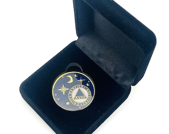 18 Year Rocketed to 4th Dimension Specialty AA Recovery Medallion - Tri-Plated Eighteen Year Chip/Coin - Blue + Velvet Case