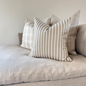 Oreillers à rayures antiques Schumacher | Oreillers Schumacher | Housse de coussin en lin | Coussins en tissu Schumacher | Coussins