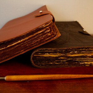 Journal personnalisable en cuir vintage pour artistes et écrivains - Papier artisanal recyclé 100% coton - Modèle Portefeuille
