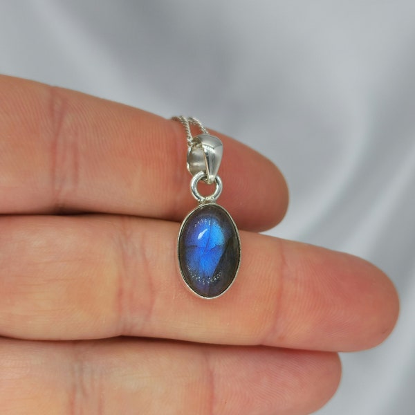 Blue Flash Labradorite Necklace, Oval Shape Pendant, Sterling Silver 925, Blue Crystal Gemstone, November Birthstone Jewelry, Balance Stone.