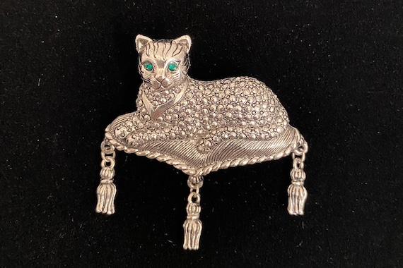Avon Cat Pin, "The Regal Cat" Brooch/Pin, Marcasi… - image 2