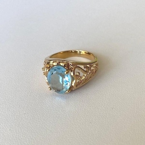 Avon Blue Glass Filigree Ring, Gold Plated Filigree Heart Design Ring, Birthstone Ring, Avon Vintage, New Old Stock in Original Box